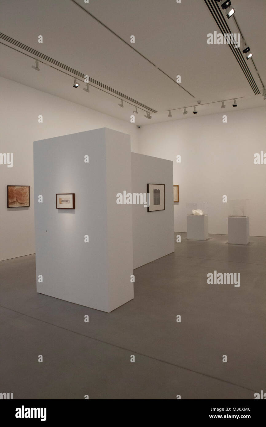 Kettle's Yard, Cambridge, reopens to the public with a newlybuilt