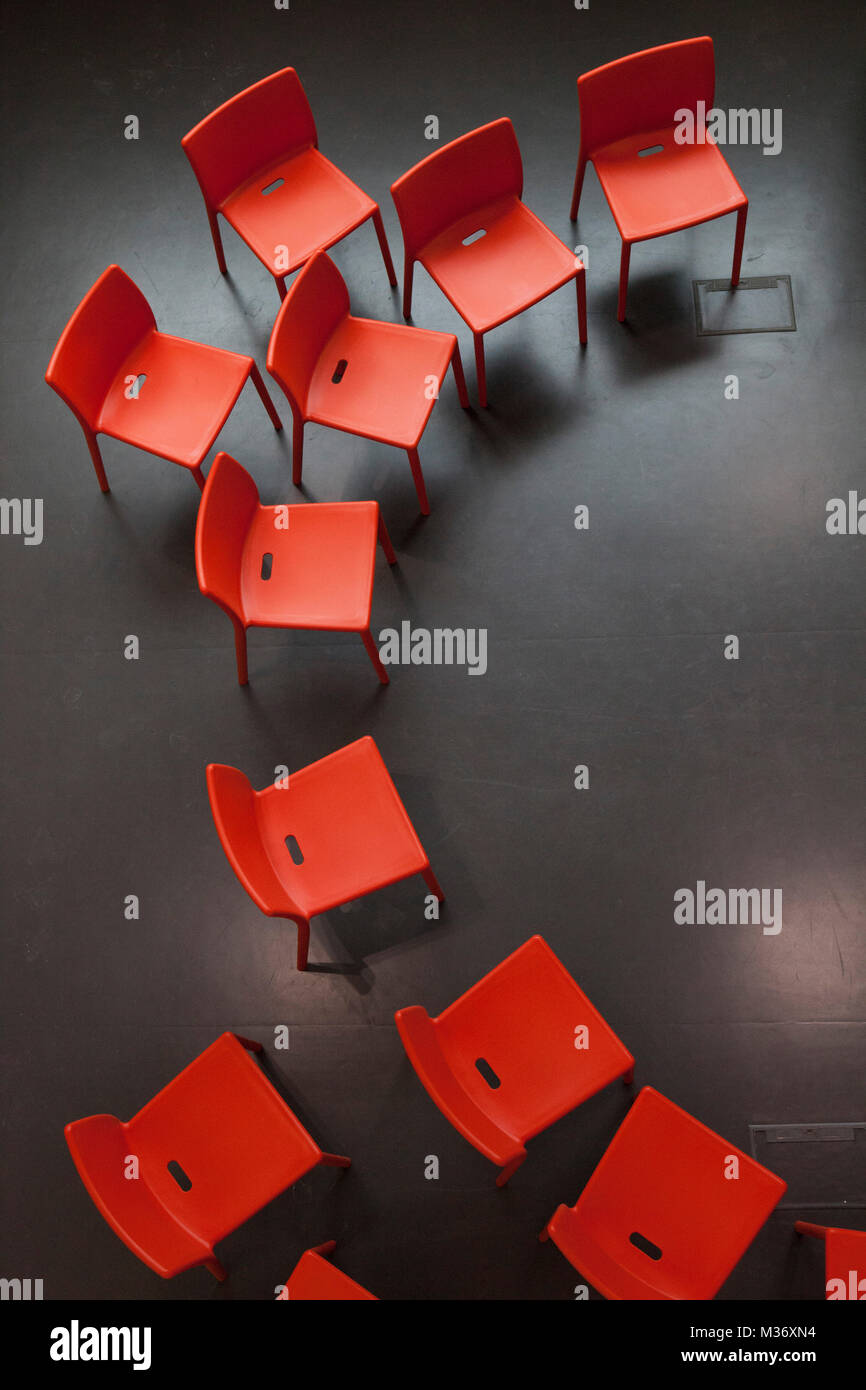 Kettle's Yard, Cambridge, reopens to the public with a newlybuilt