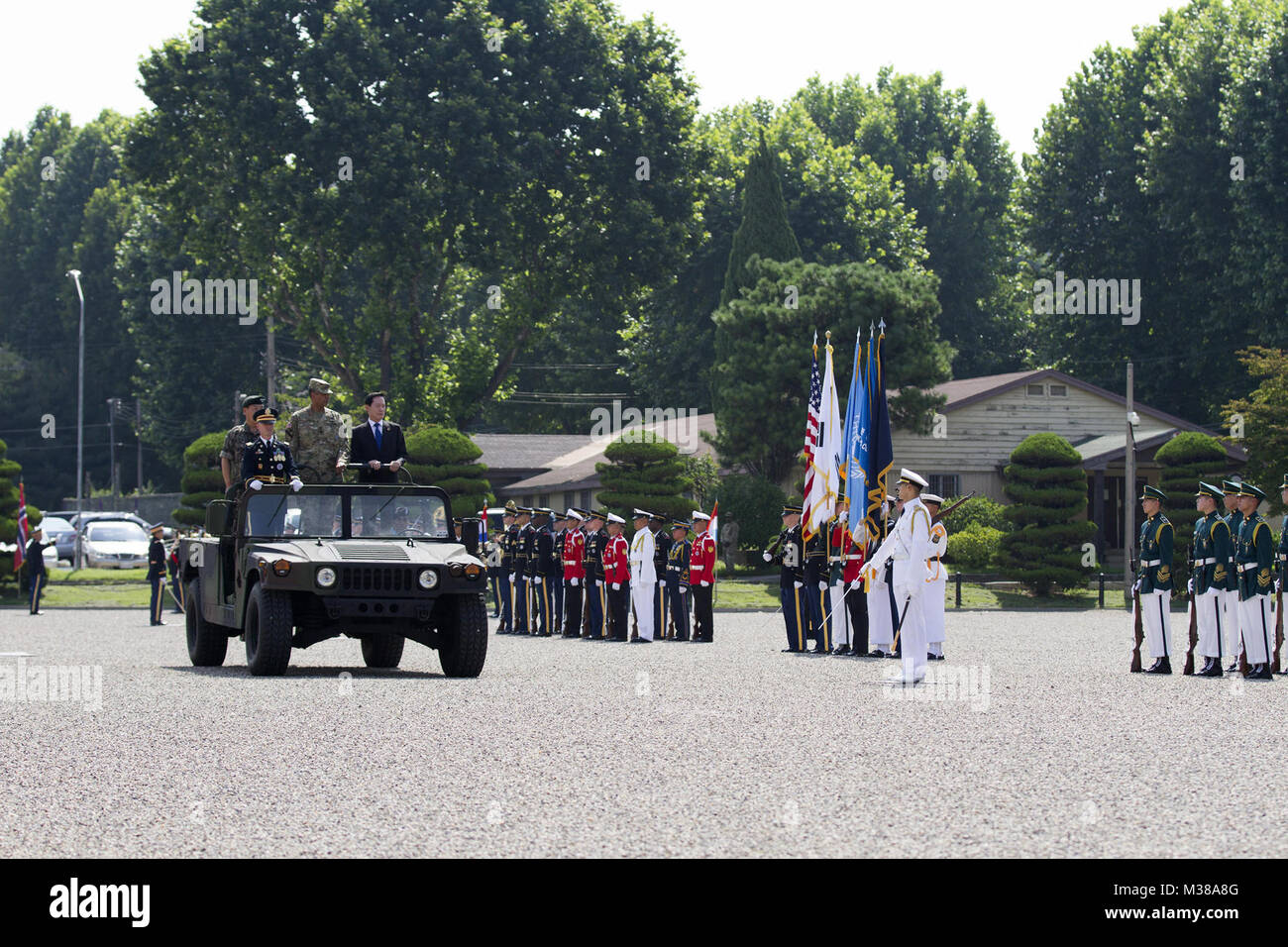 New ROK Minister of National Defense visits U.S. Forces Korea ...