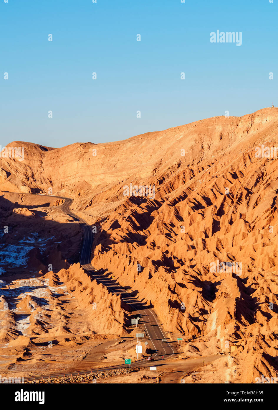 mars-valley-or-death-valley-elevated-view-san-pedro-de-atacama