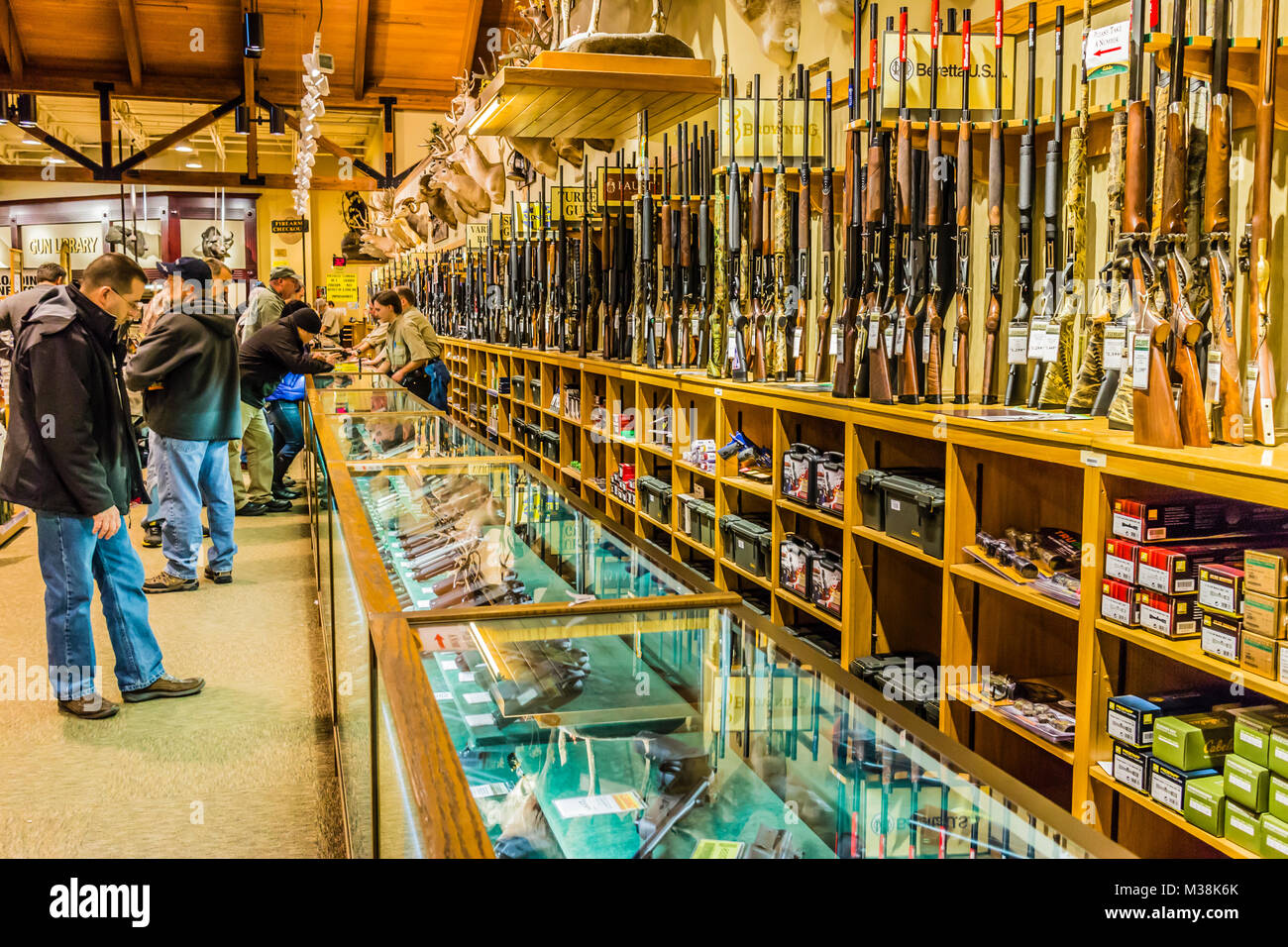 Cabela's fishing hires stock photography and images Alamy