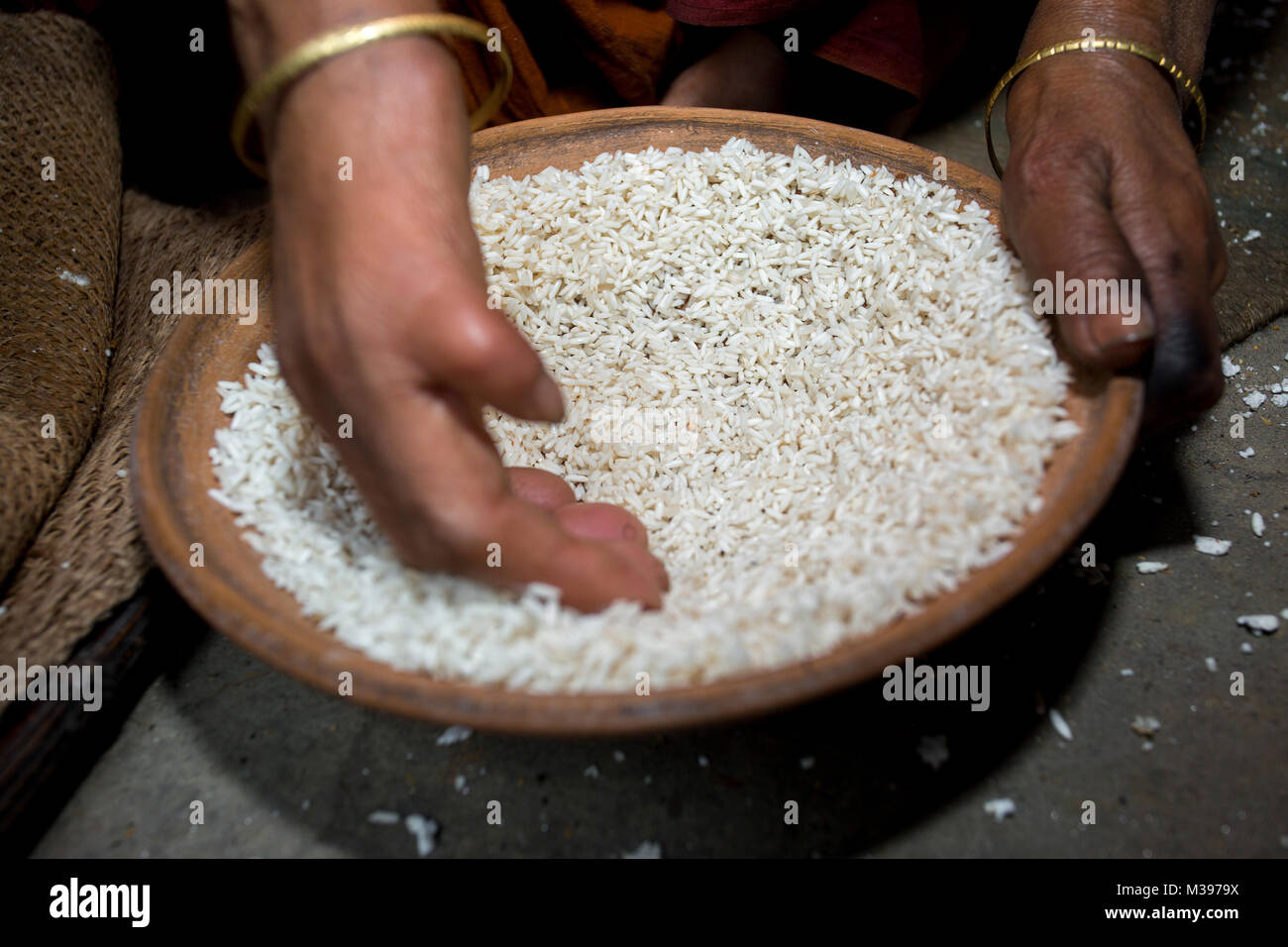 The English word for ‘khoi’ is puffed rice. ‘Khoi’ and ‘Muri’ (bengali ...