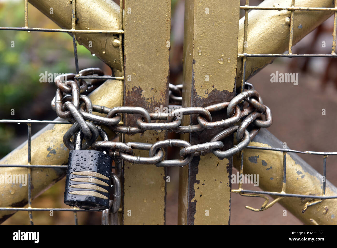 Strong chain online lock