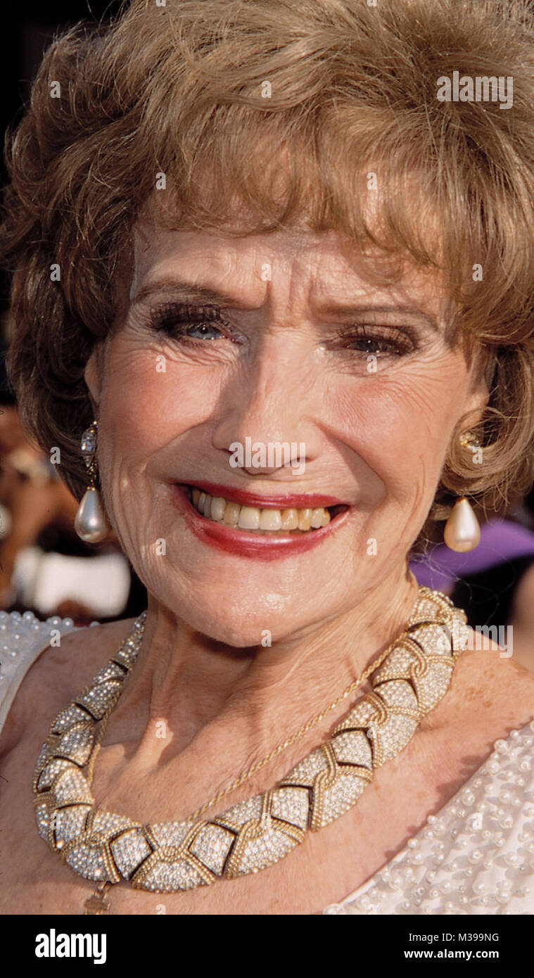 Ruth warrick hires stock photography and images Alamy