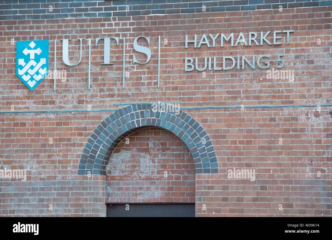 City of sydney signs hi-res stock photography and images - Alamy