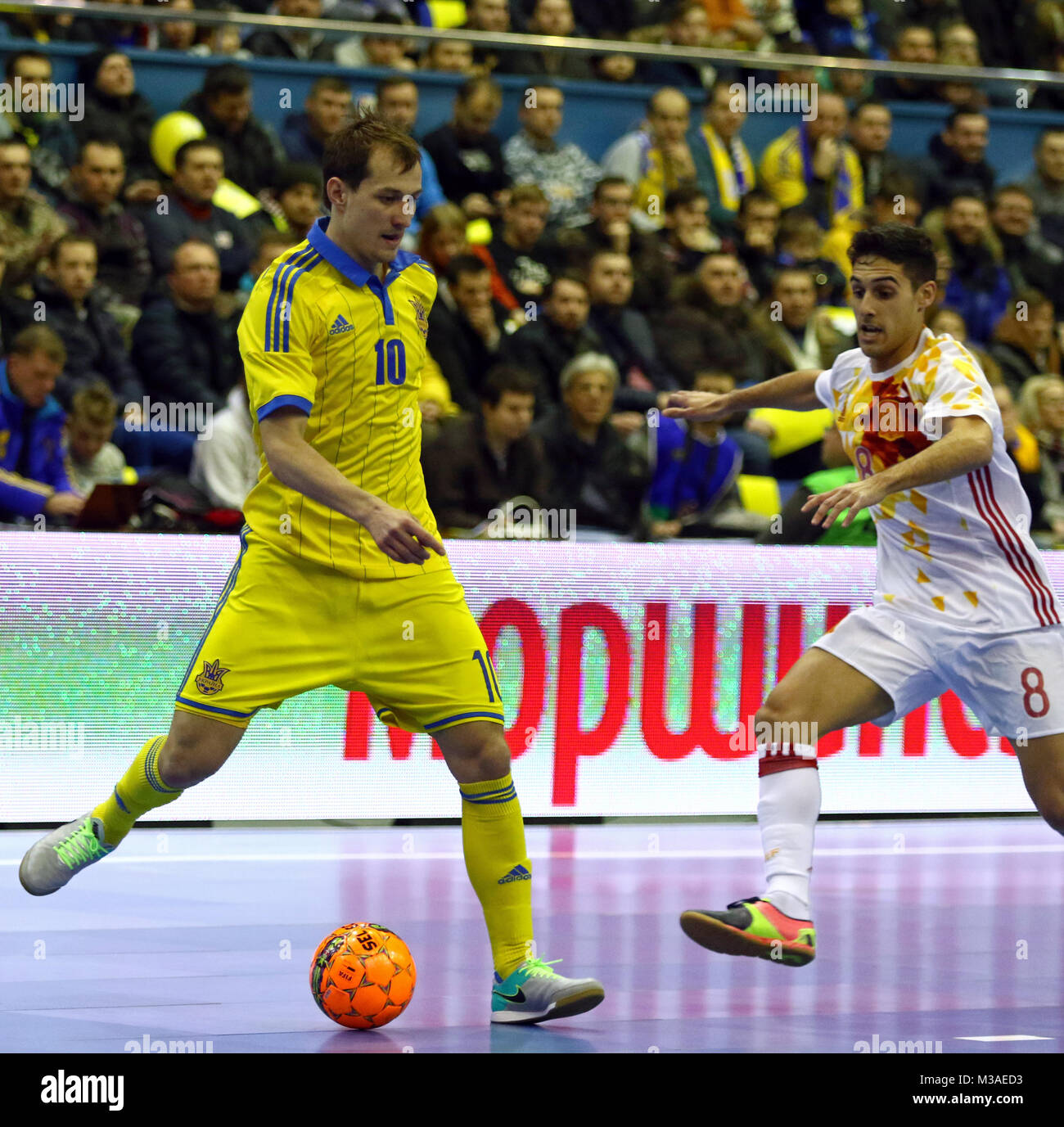 Futsal player hi-res stock photography and images - Page 12 - Alamy