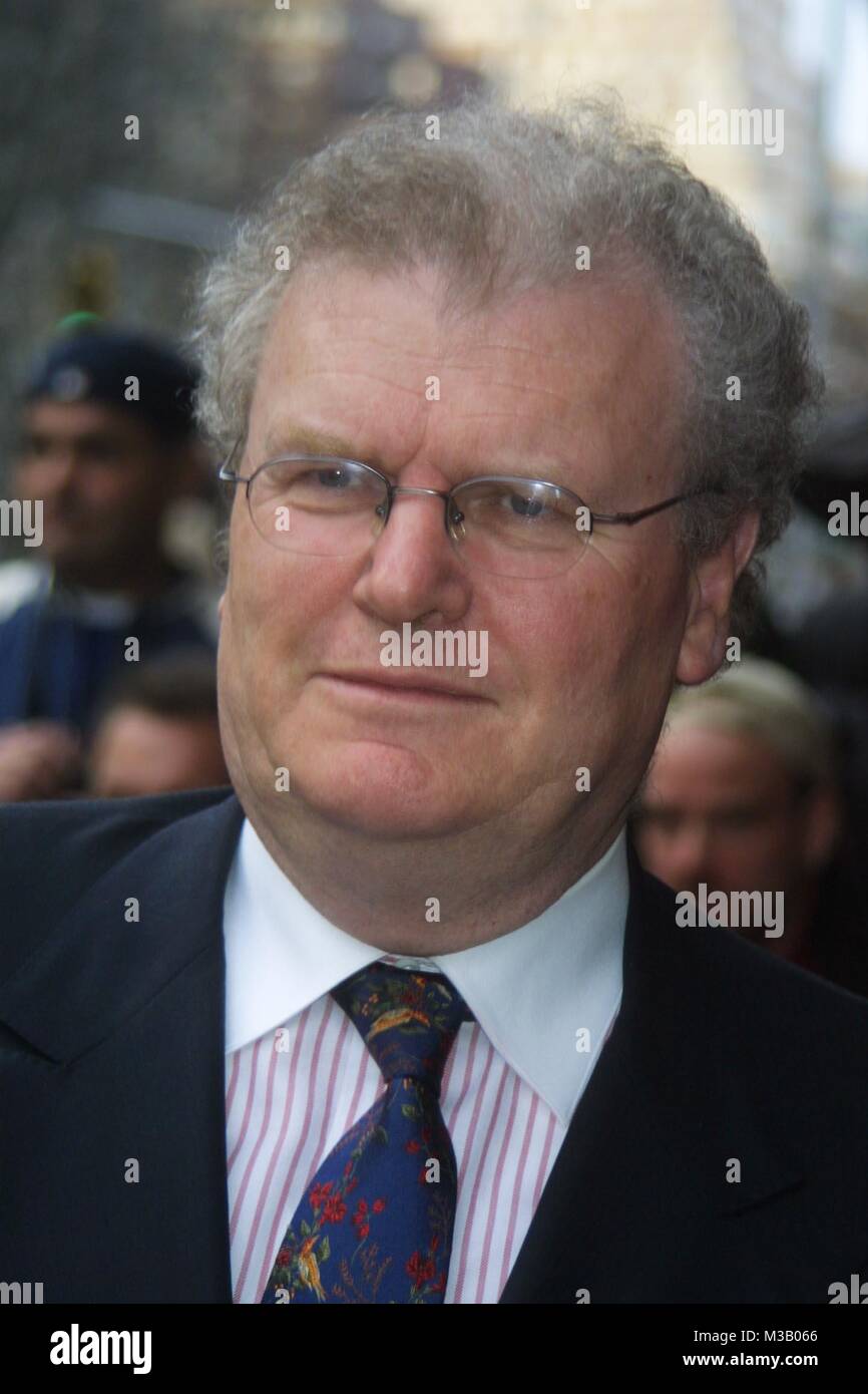 New York City CelebrityArchaeology.com 2002 FILE PHOTO Howard Stringer