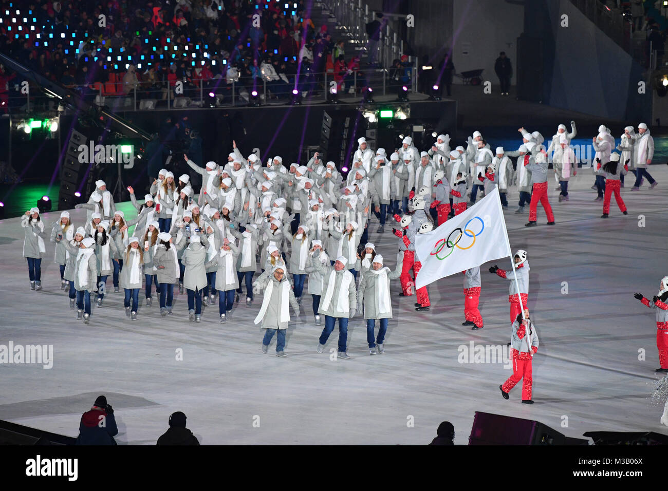 Церемония открытия соревнований. Спортсмены Пхенчхан 2018.