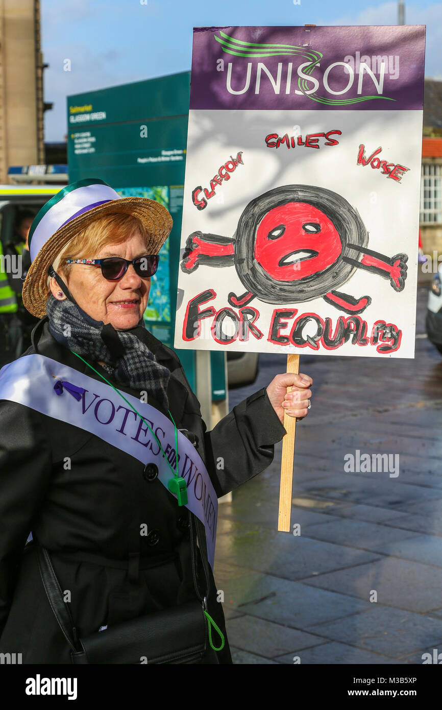 Womens social and political union sign hi-res stock photography and ...