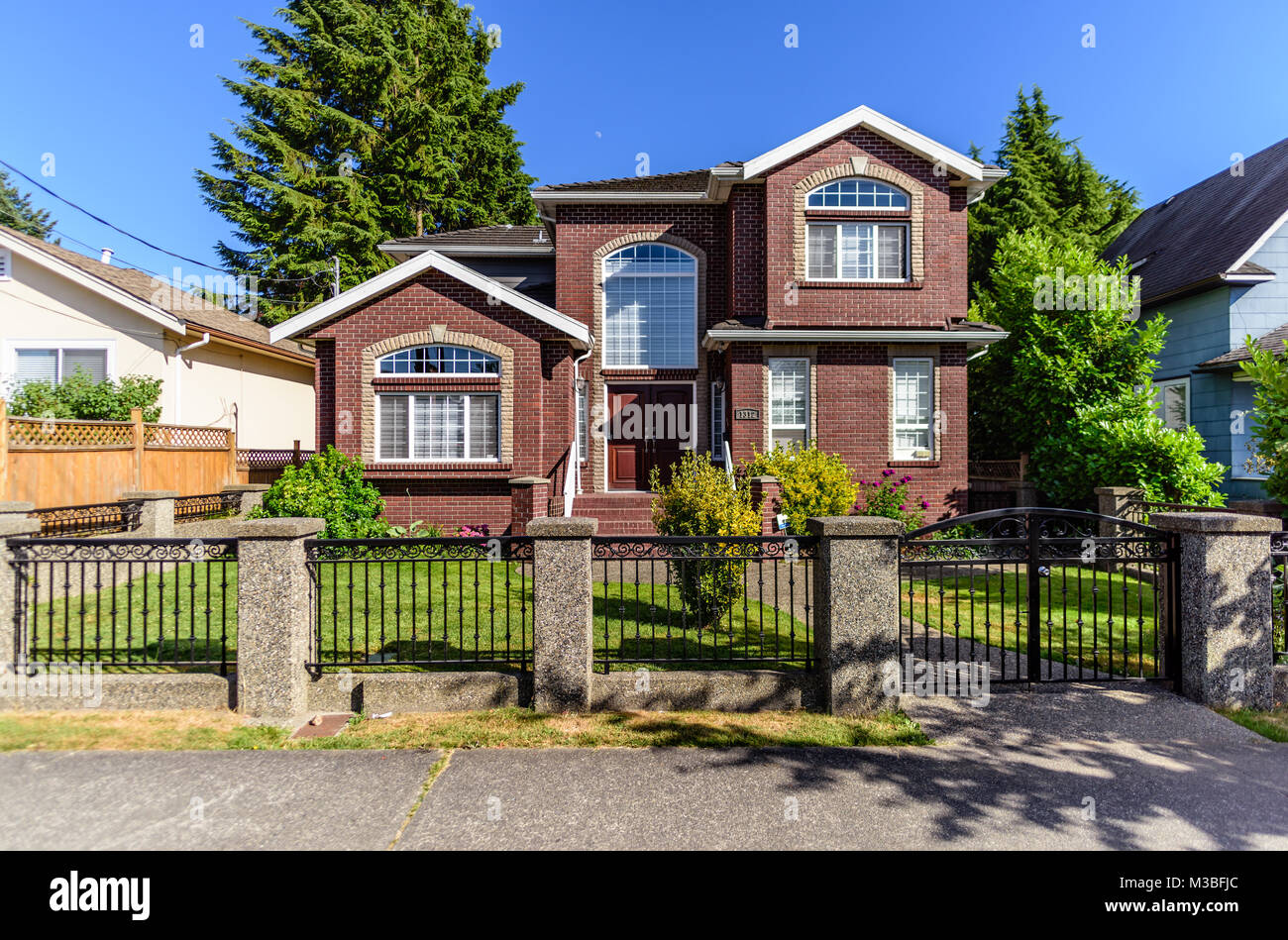 Typical American private home for a family in a metropolitan suburb Stock Photo