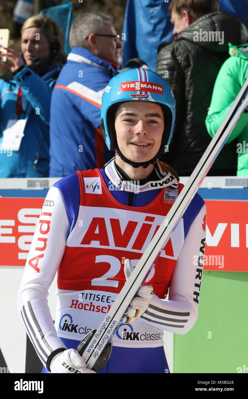 Schelmisches Grinsen: David Siegel (SV Baiersbronn) überraschte in der  Qualifikation von Titisee-Neustadt mit Rang drei die Arrivierten -  FIS-Weltcup - Skispringen Qualifikation Stock Photo - Alamy