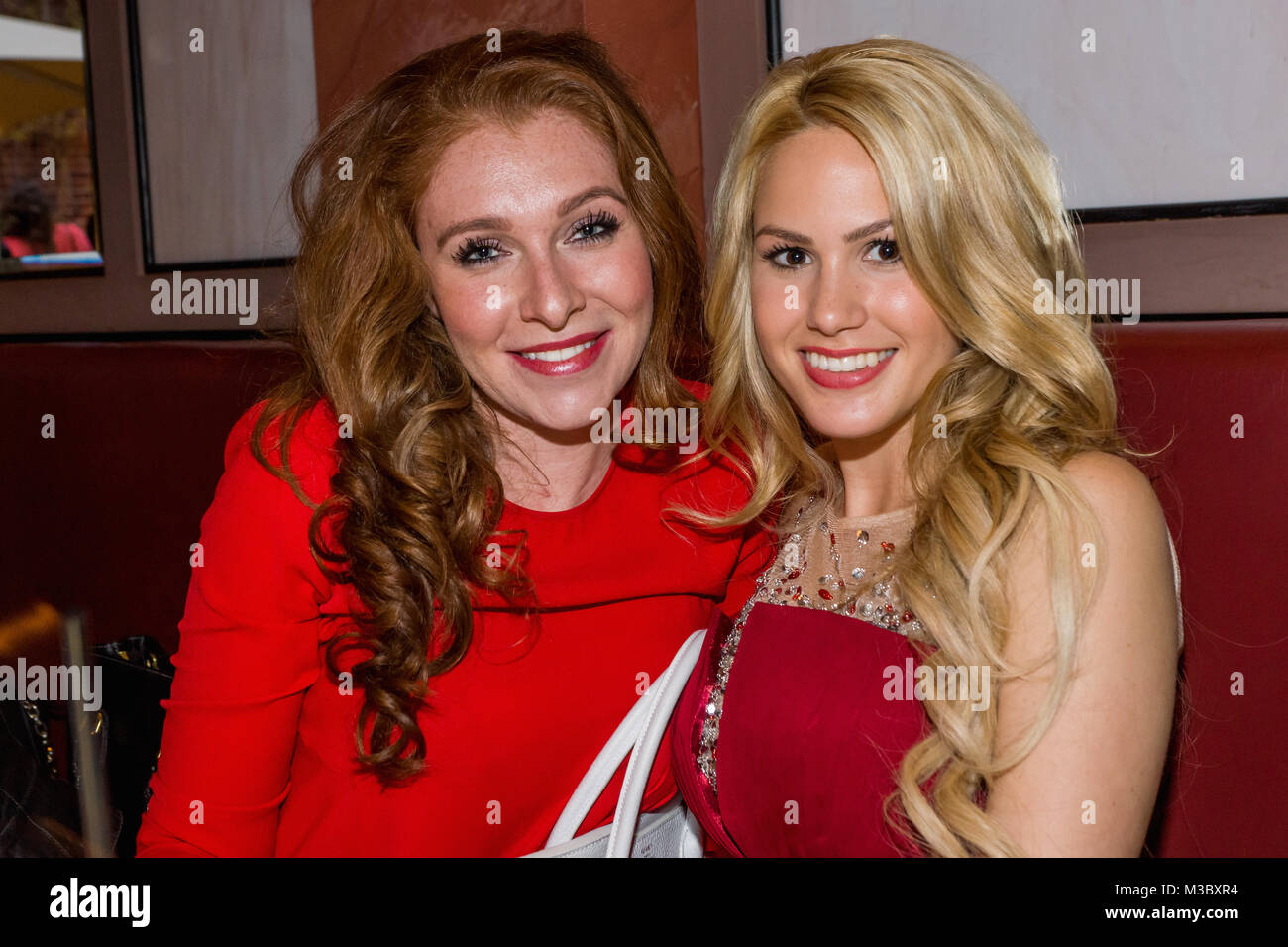 Georgina Fleur Fleur Georgina Bulowius Und Angelina Heger Der Bachelor 2014 Kandidatin Bei Der Eroffnungsfeier Des Weltweit Ersten Harald Gloockler Stores Friedrichstrasse Ecke Georgenstrasse S Bahnbogen 201 10117 Berlin Stock Photo Alamy