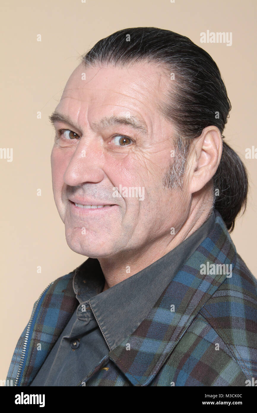 Gunter Ziegler (Pete Johnson), Rote Rosen, Fototermin, Briese Studios  Hamburg, 05.12.2011 Stock Photo - Alamy