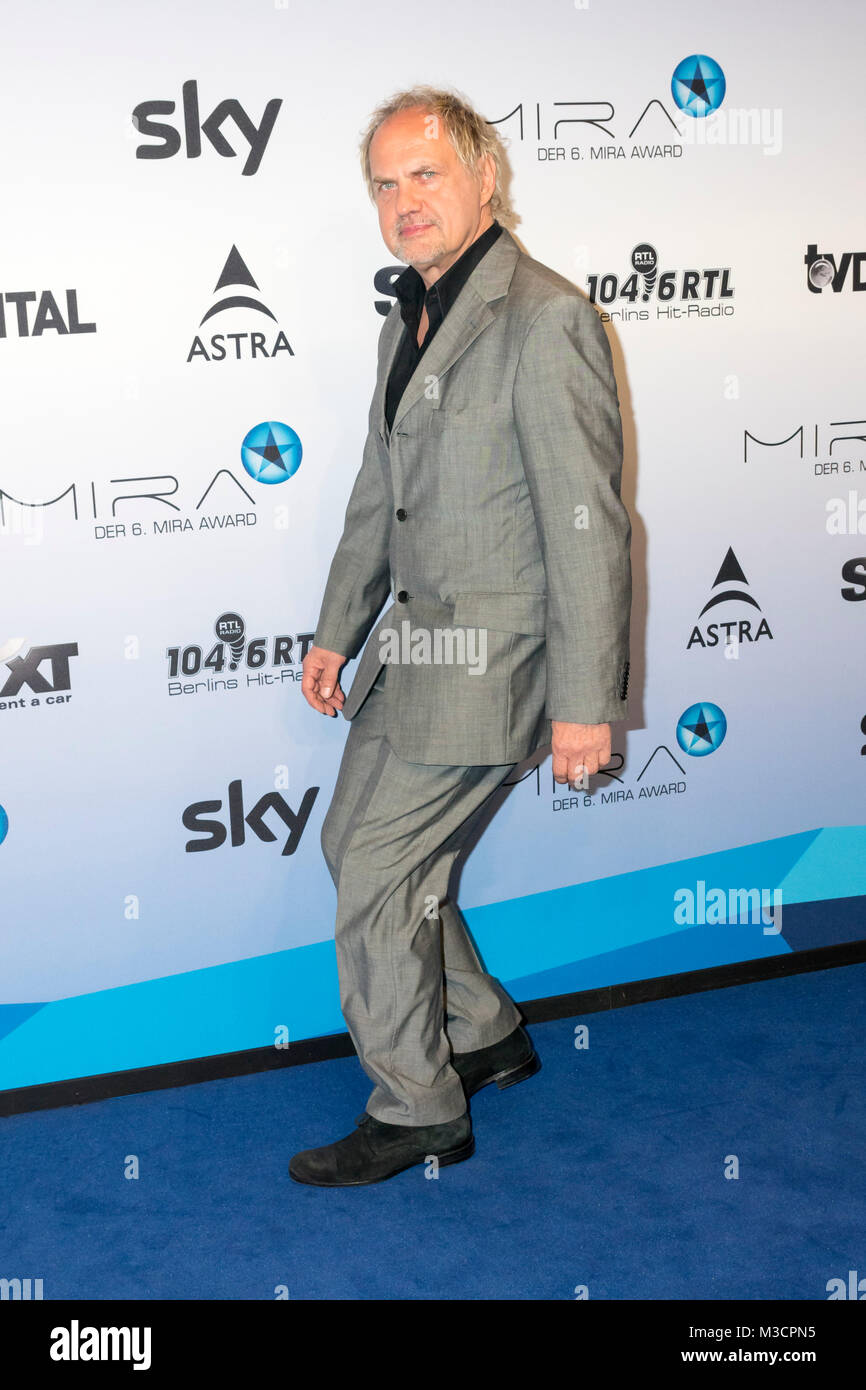 Uwe Ochsenknecht auf dem blauen Teppich beim 6. Mira Award 2015 in der Station Berlin