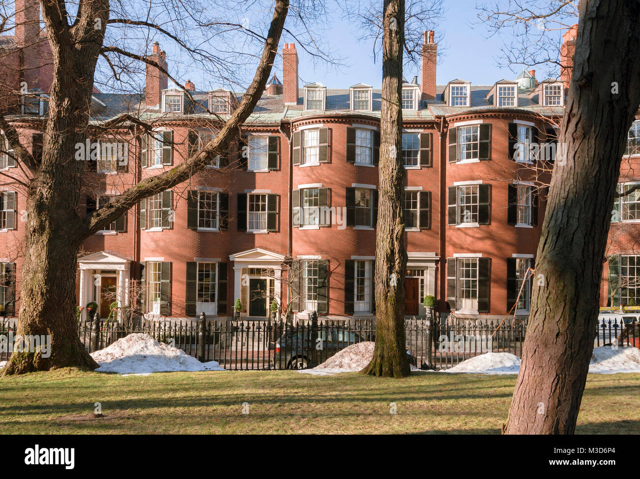 File:Louisburg Square Beacon Hill Boston Massachusetts.jpg - Wikipedia