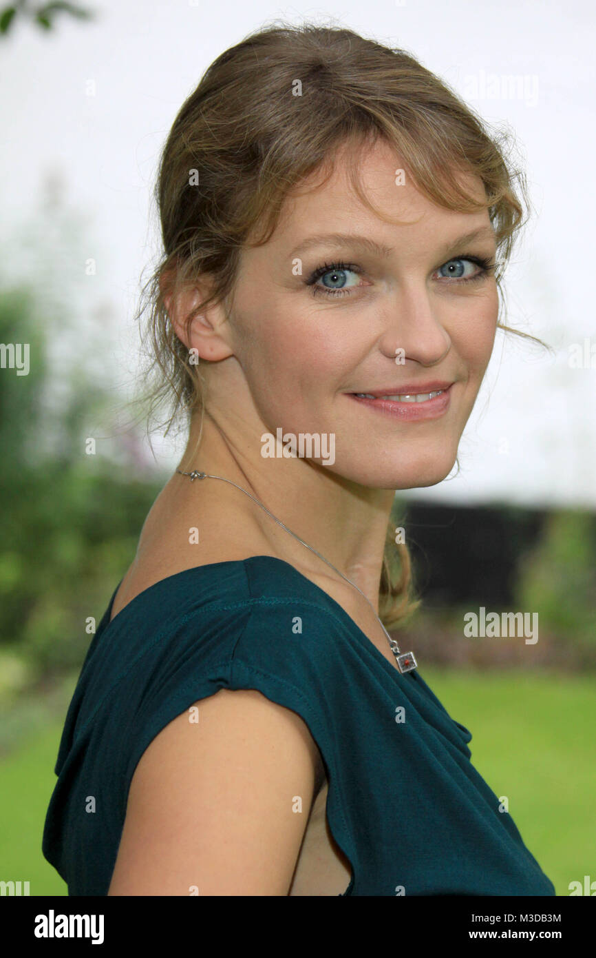 caroline scholze caroline scholze