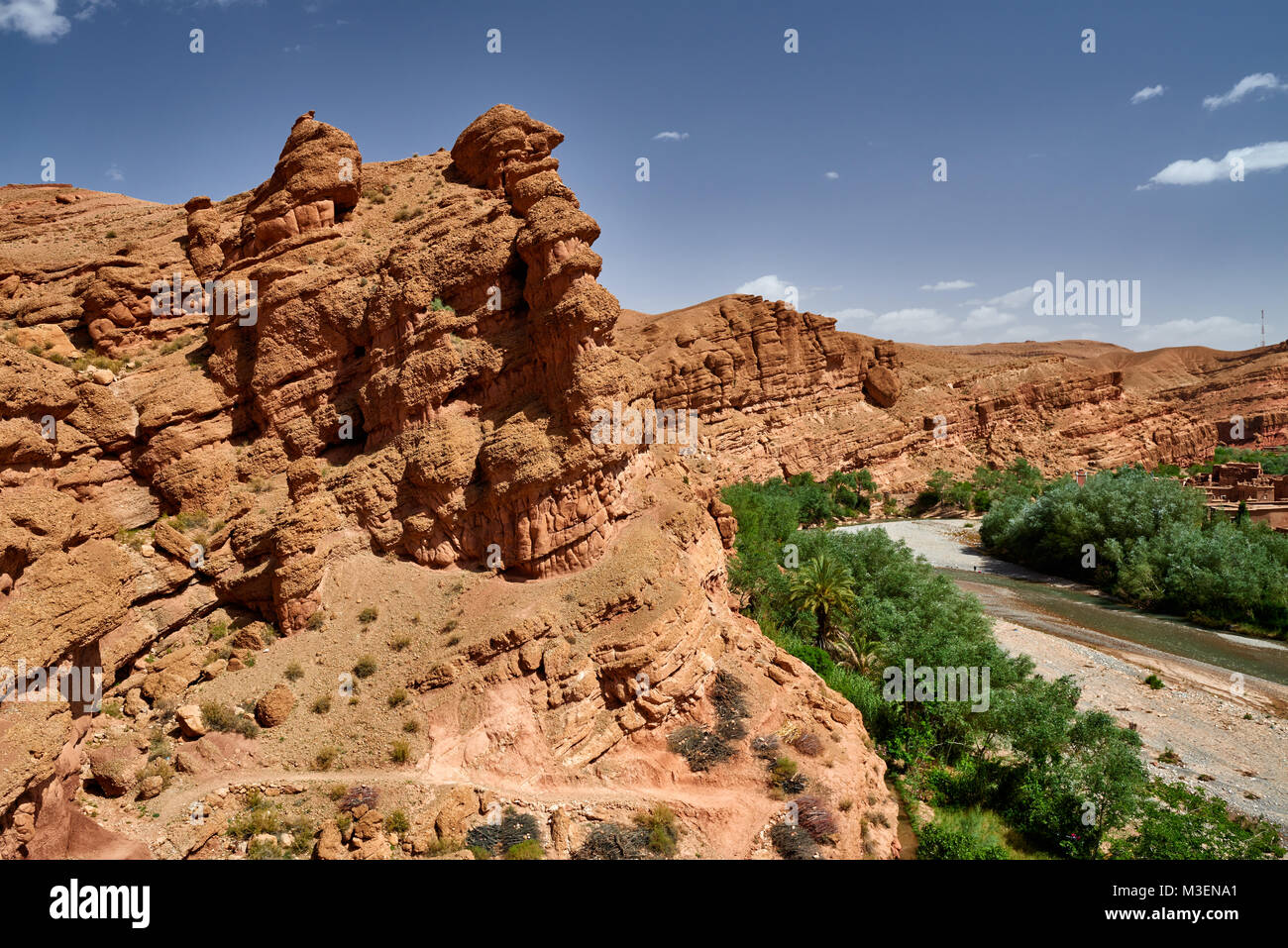 mountain landscape in Vallée des roses or rose valley, El-Kelâa Stock Photo: 174271721 - Alamy