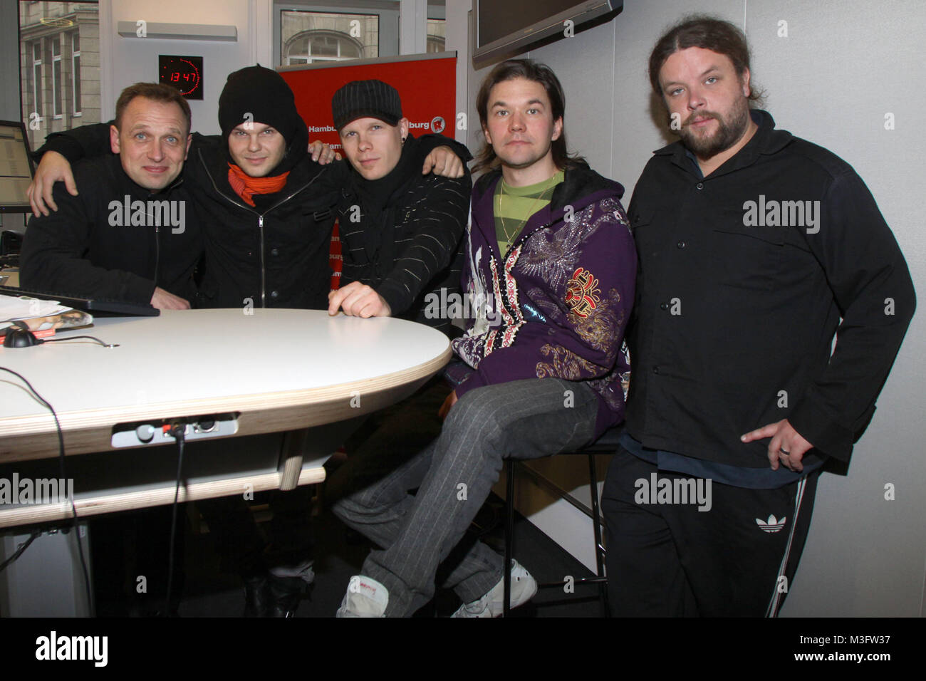 The Rasmus bei Radio Hamburg in der Show von Jan Bastick, Hamburg, 27.01.2009  The Rasmus sind eine finnische Alternative-Rock-Band. In Deutschland wurde die Band 2003 mit dem Titel In the Shadows bekannt, obwohl sie schon seit 1994 besteht und in Finnland seit laengerem erfolgreich ist. Stock Photo