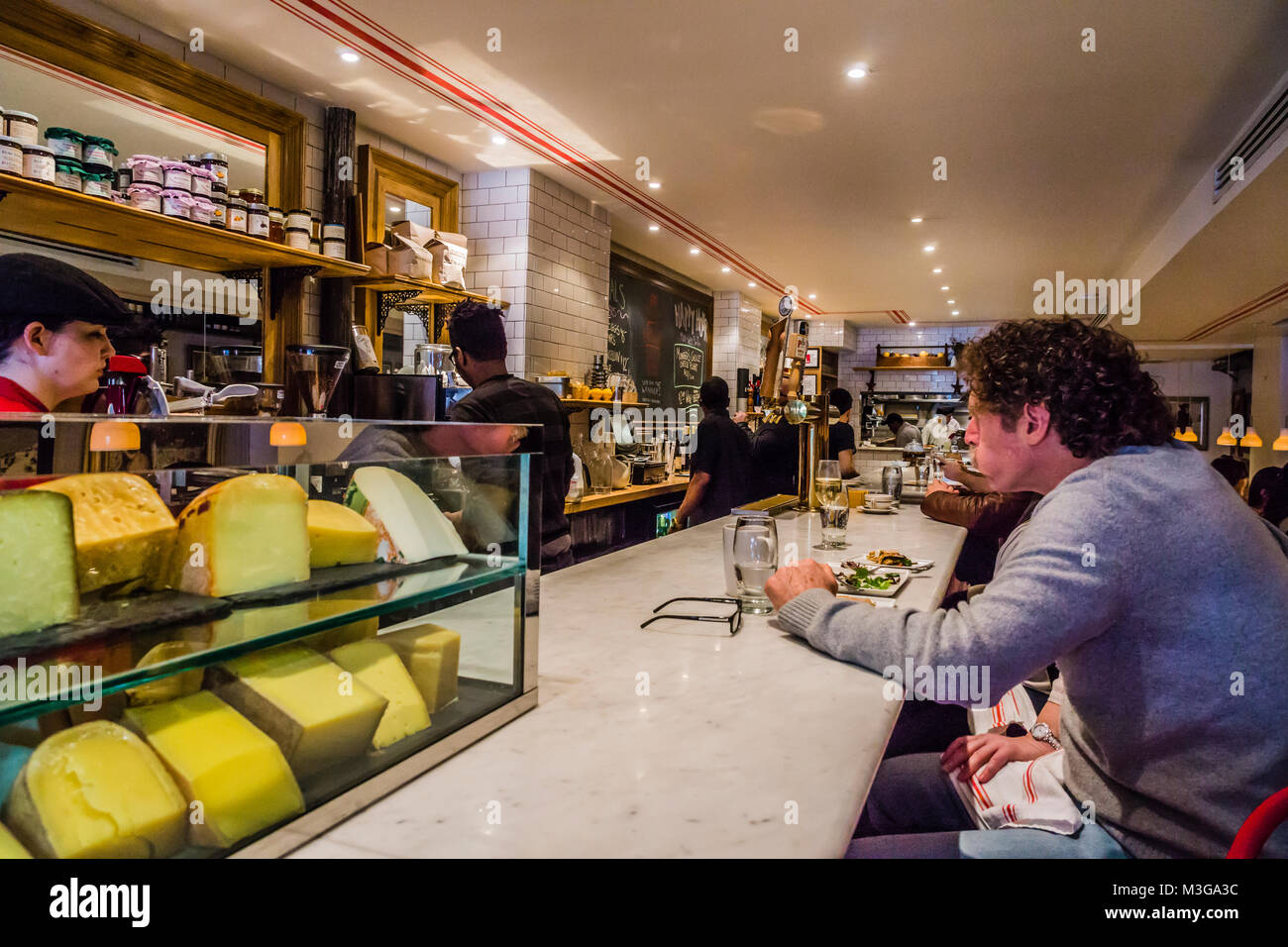 Murrays cheese bar hires stock photography and images Alamy