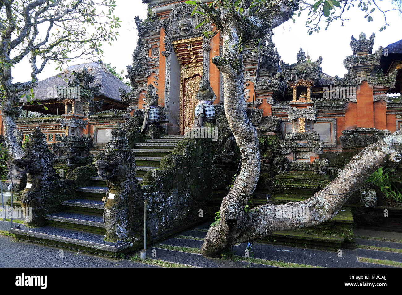 The main entrance of Pura Taman Saraswati Temple.Ubud.Bali.Indonesia Stock  Photo - Alamy