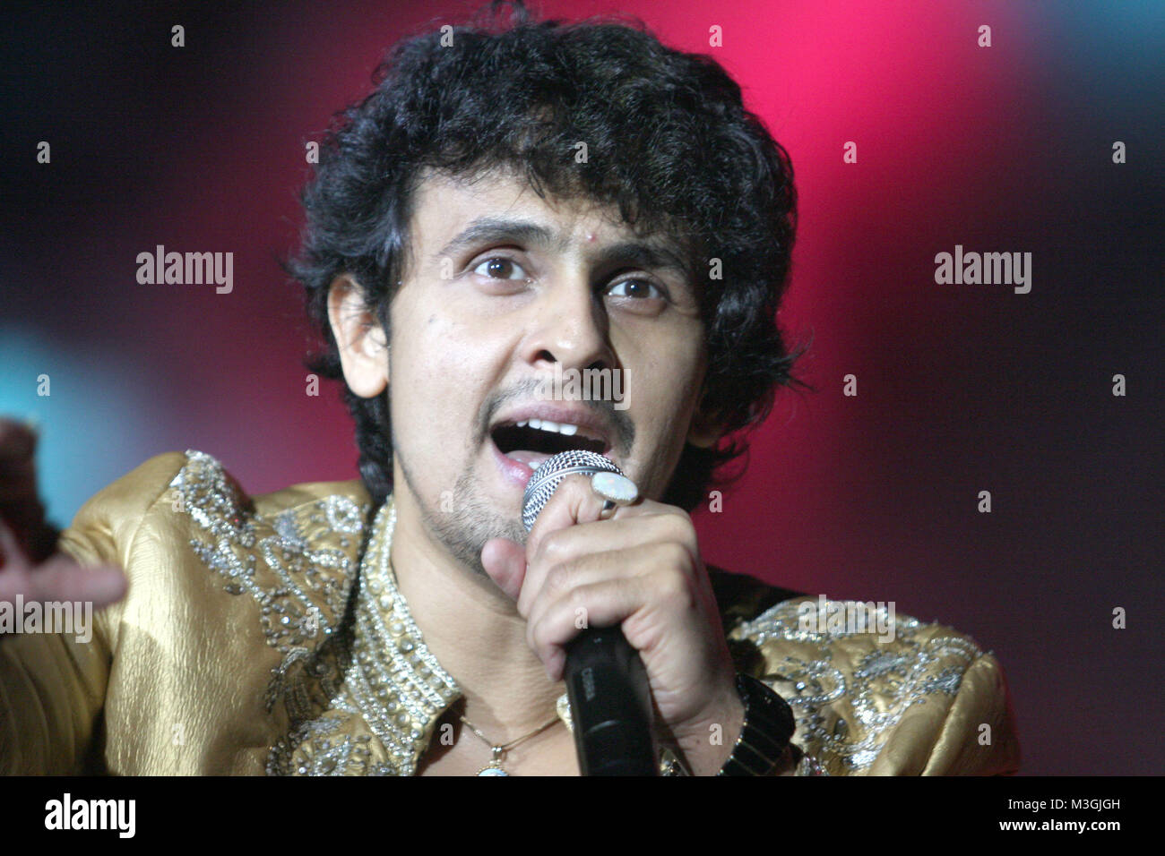 Sonu nigam hi-res stock photography and images - Alamy Sonu nigam hi-res stock photography and images - Alamy