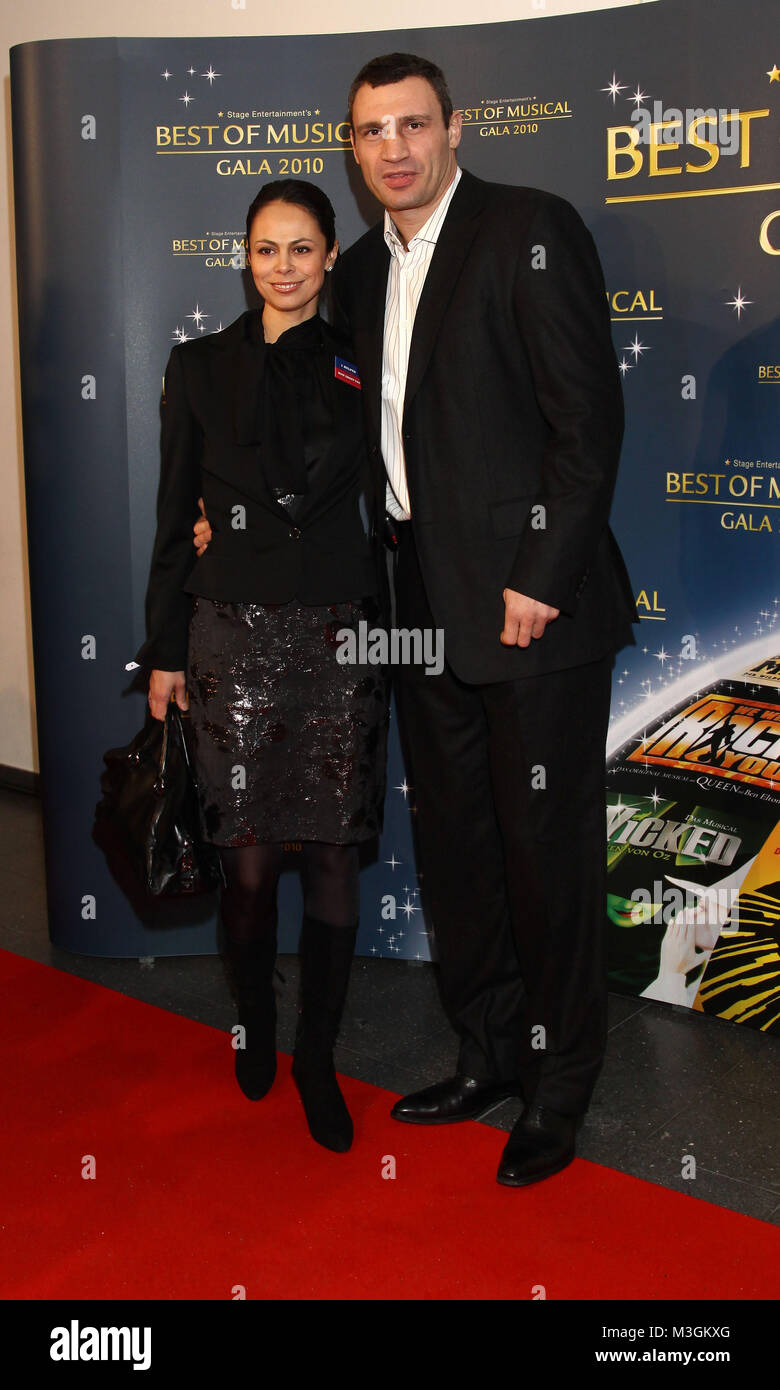 Vitali Klitschko und Ehefrau Natalie Best of Musical Gala 2010 in der