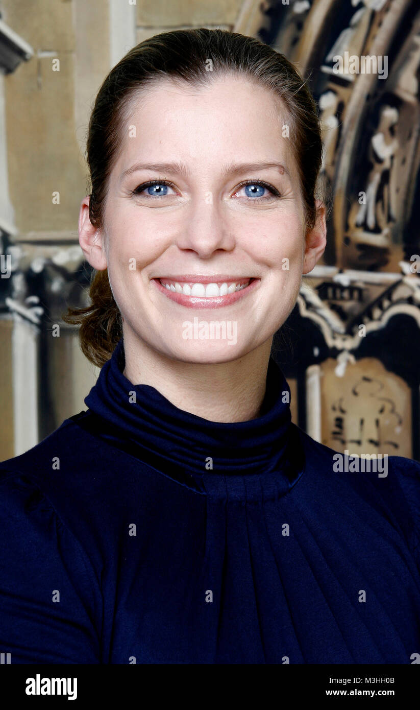 Valerie leon hi-res stock photography and images - Alamy