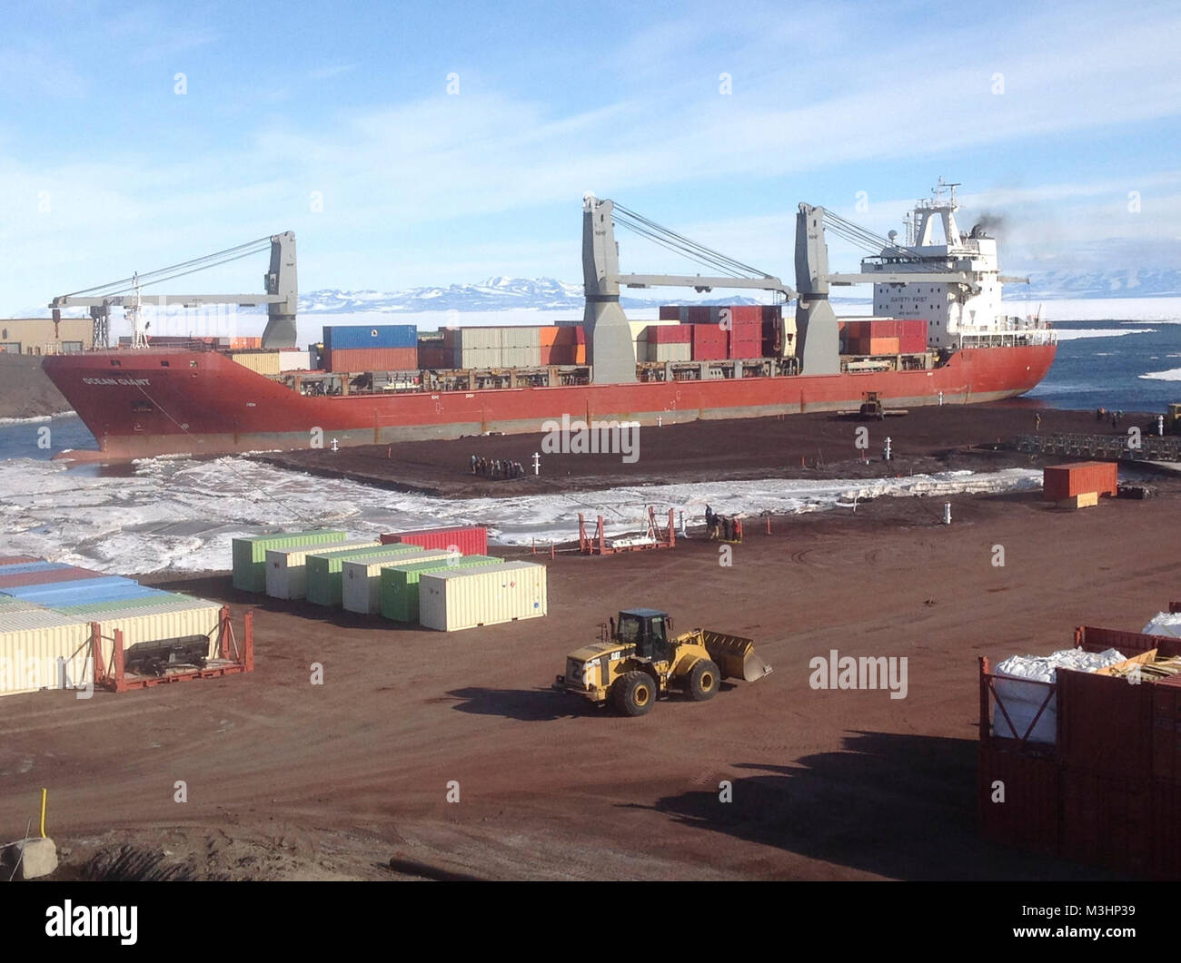 Military Sealift Command chartered ship MV Ocean Giant arrives at the