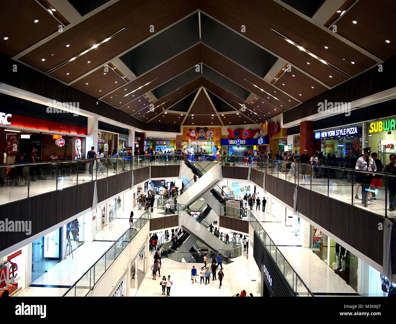 Robinsons galleria hi-res stock photography and images - Alamy