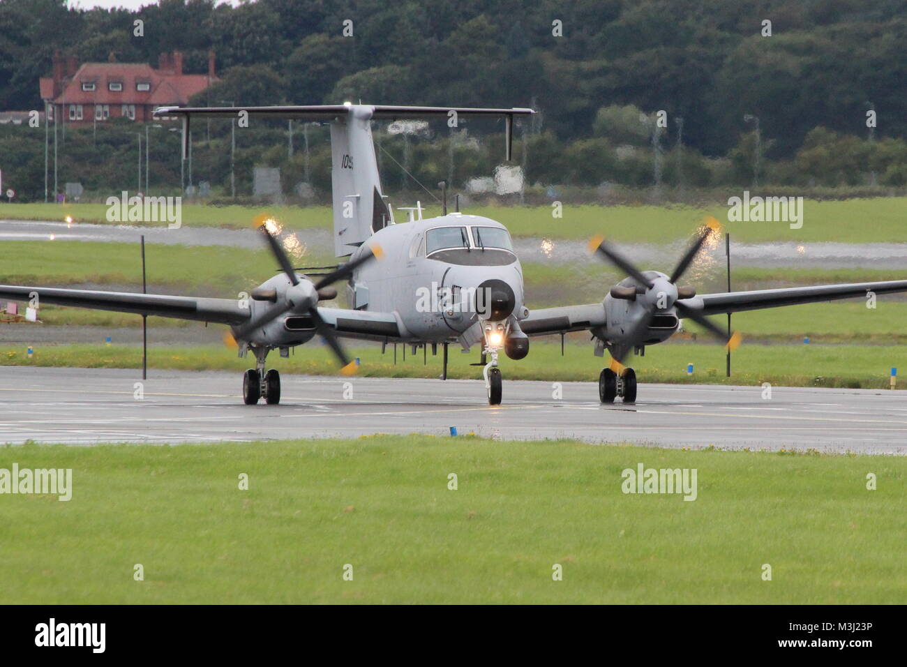 Beechcraft rc 12 guardrail hires stock photography and images Alamy