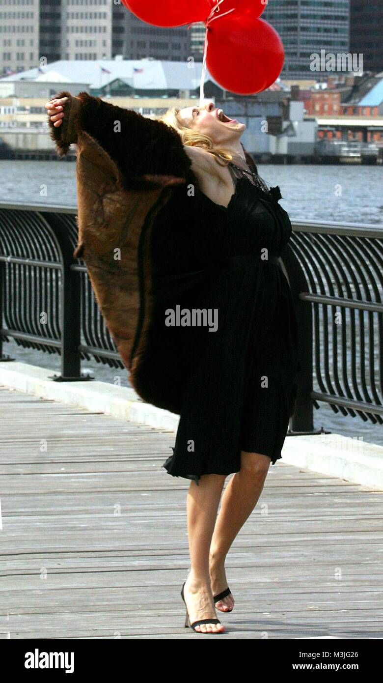 New York City CelebrityArchaeology.com 2003 FILE PHOTO Sarah Jessica ...