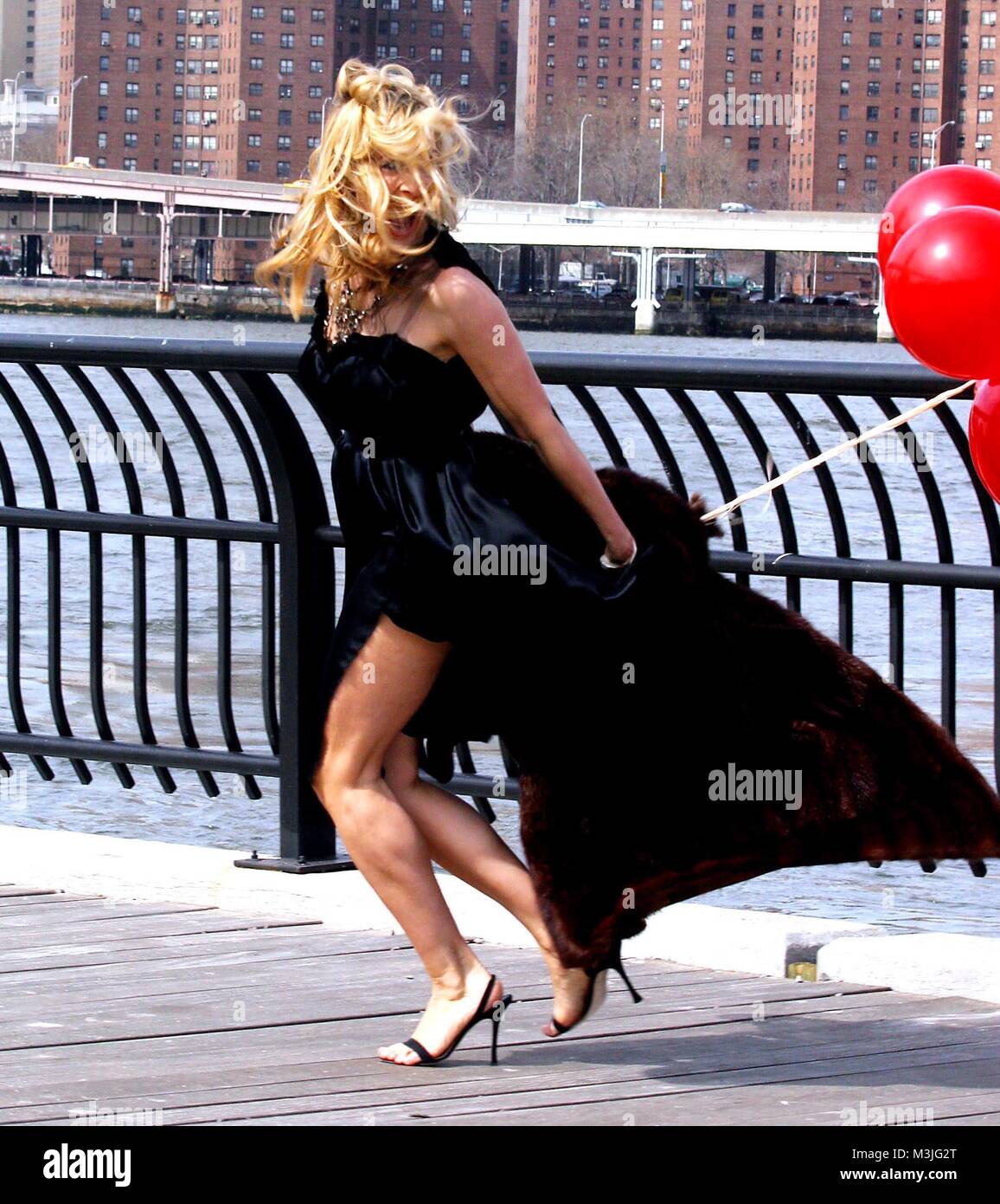 New York City CelebrityArchaeology.com 2003 FILE PHOTO Sarah Jessica ...