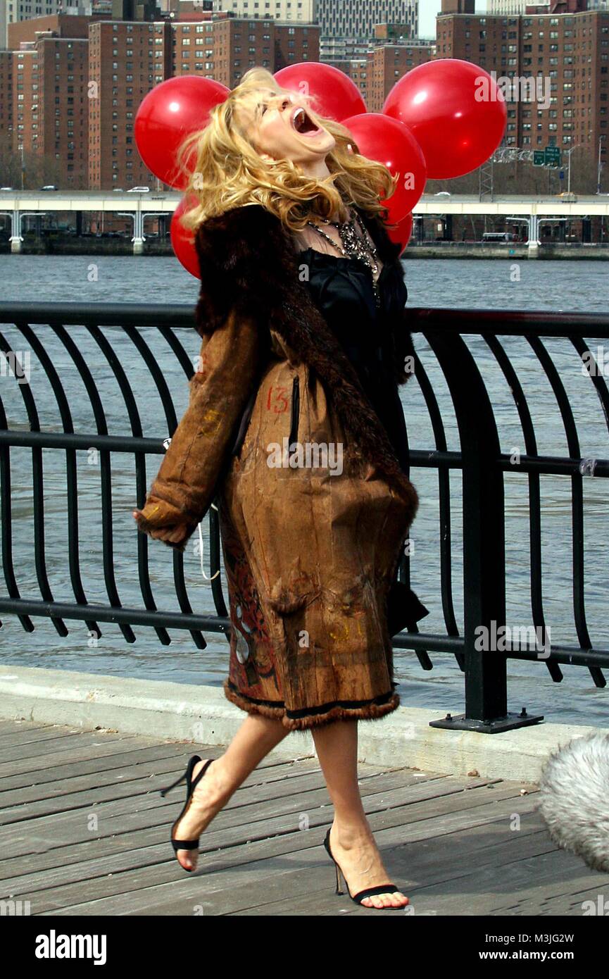 New York City CelebrityArchaeology.com 2003 FILE PHOTO Sarah Jessica ...