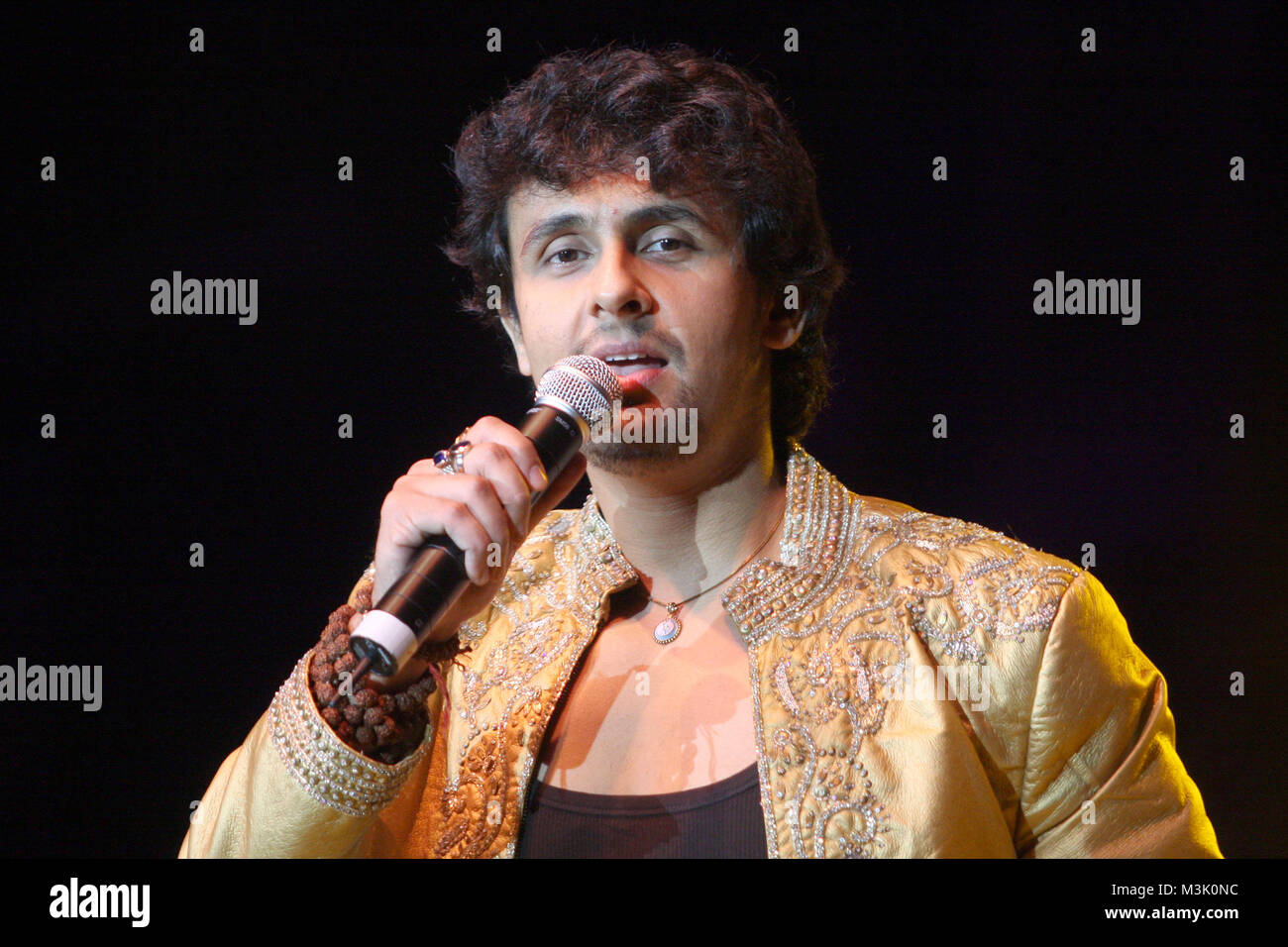 Sonu nigam hi-res stock photography and images - Alamy Sonu nigam hi-res stock photography and images - Alamy