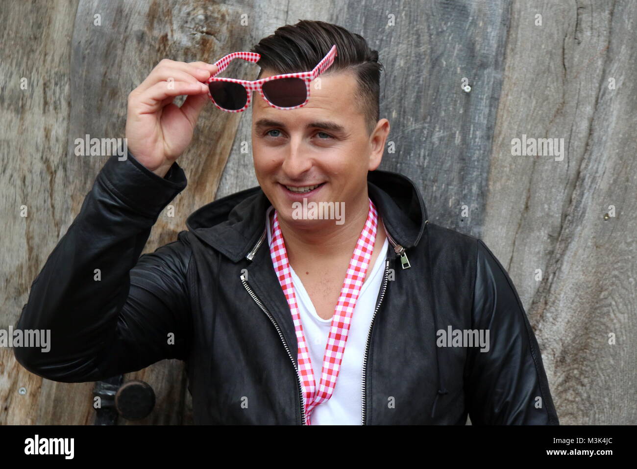 Bild in der brille hi-res stock photography and images - Alamy