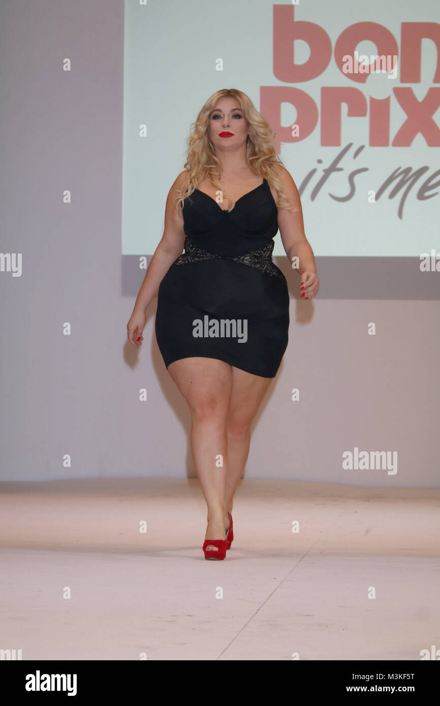 Plus Size Fashion Kulturkirche Altona, Hamburg, 29.10.2016 Photo - Alamy