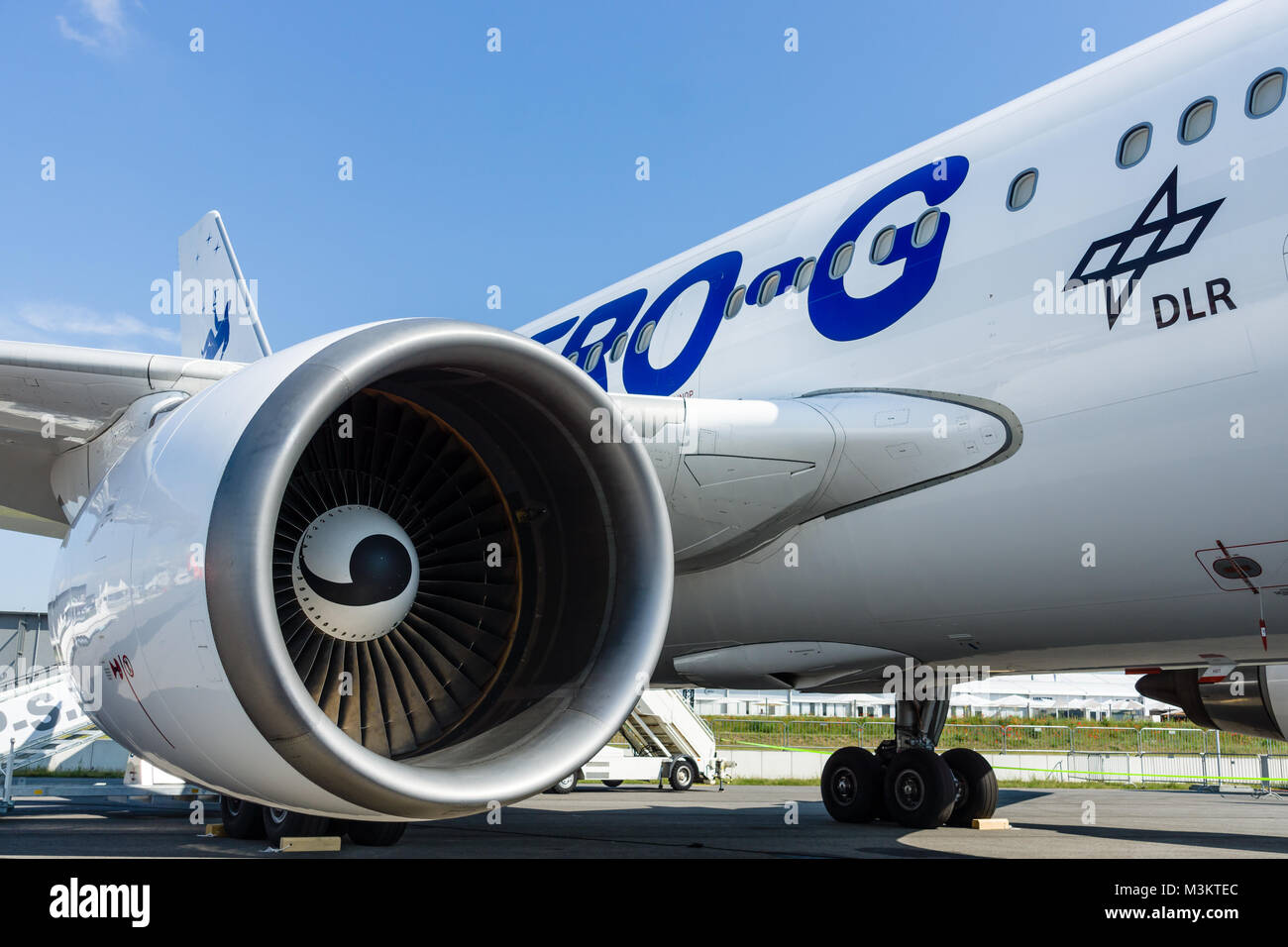 Zero g airplane hi-res stock photography and images - Alamy