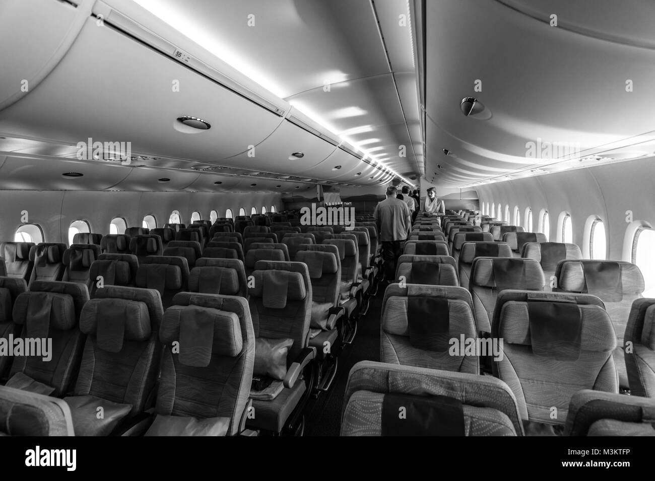 The airbus a380 Black and White Stock Photos & Images - Alamy