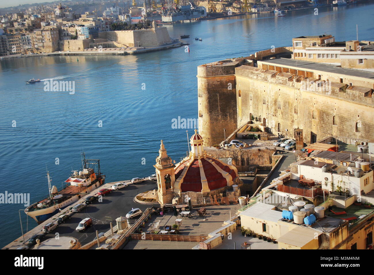 Panoramic skyline view of ancient defences of Valletta, Tree cities and ...