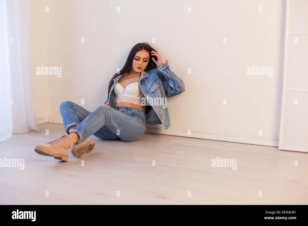 Beautiful Japanese Girl In Jeans High Resolution Stock Photography and  Images - Alamy