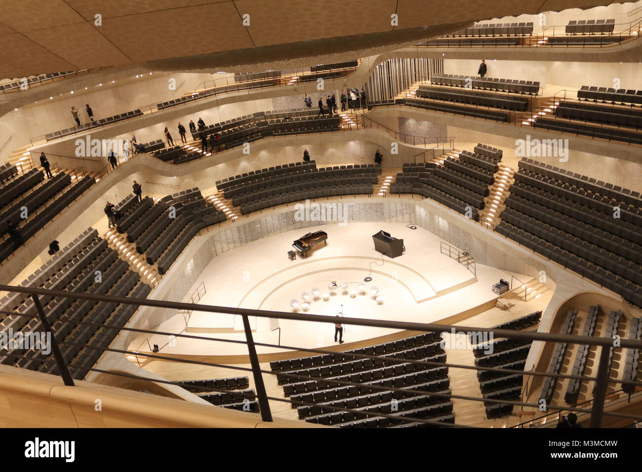 Grosser Saal, Eroeffnung deer Plaza der Elbphilharmonie in Hamburg,  04.11.2016 Stock Photo - Alamy
