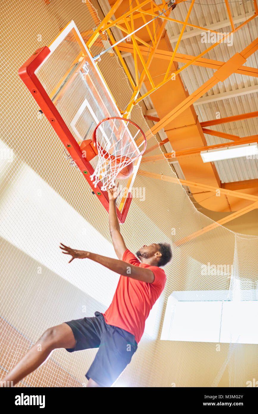 Slam dunk active basketball player hi res stock photography and images Slam dunk active basketball player hi res stock photography and images