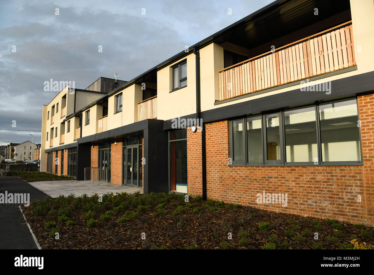 Social housing development hi-res stock photography and images - Alamy