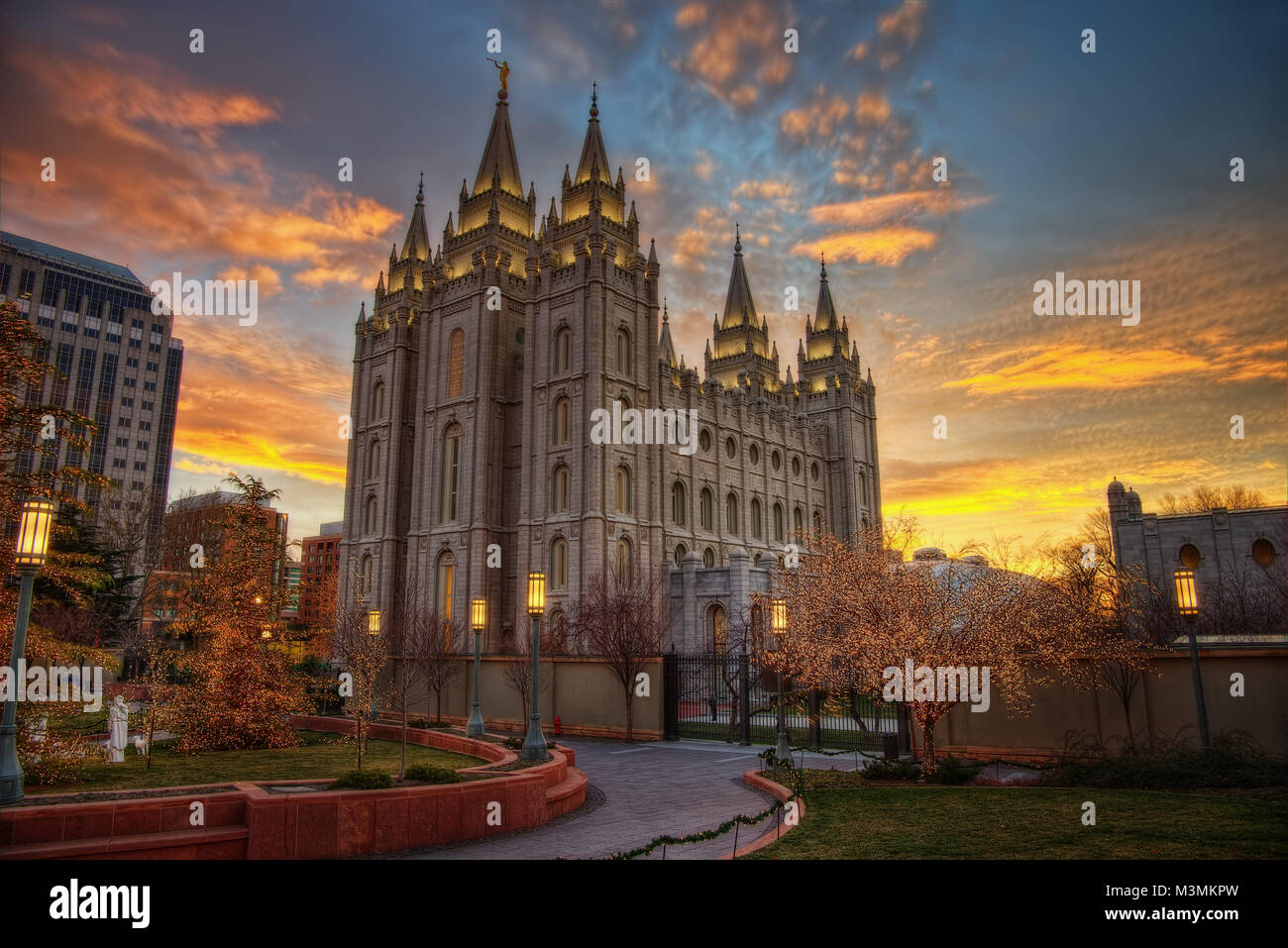 36+ Salt Lake City Skyline At Night Gif
