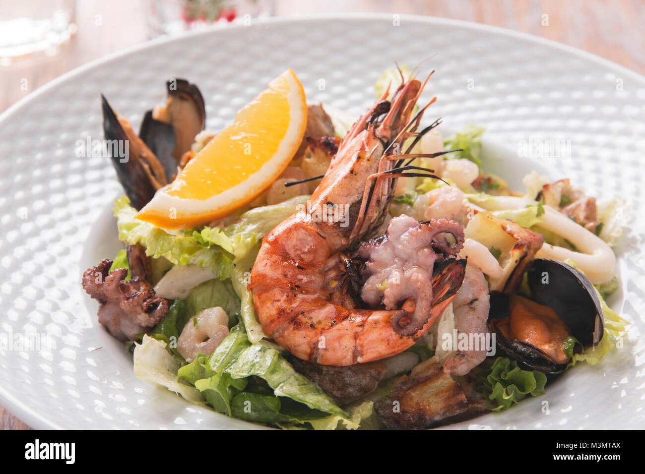 seafood salad shrimp squid octopus mussel Stock Photo Alamy