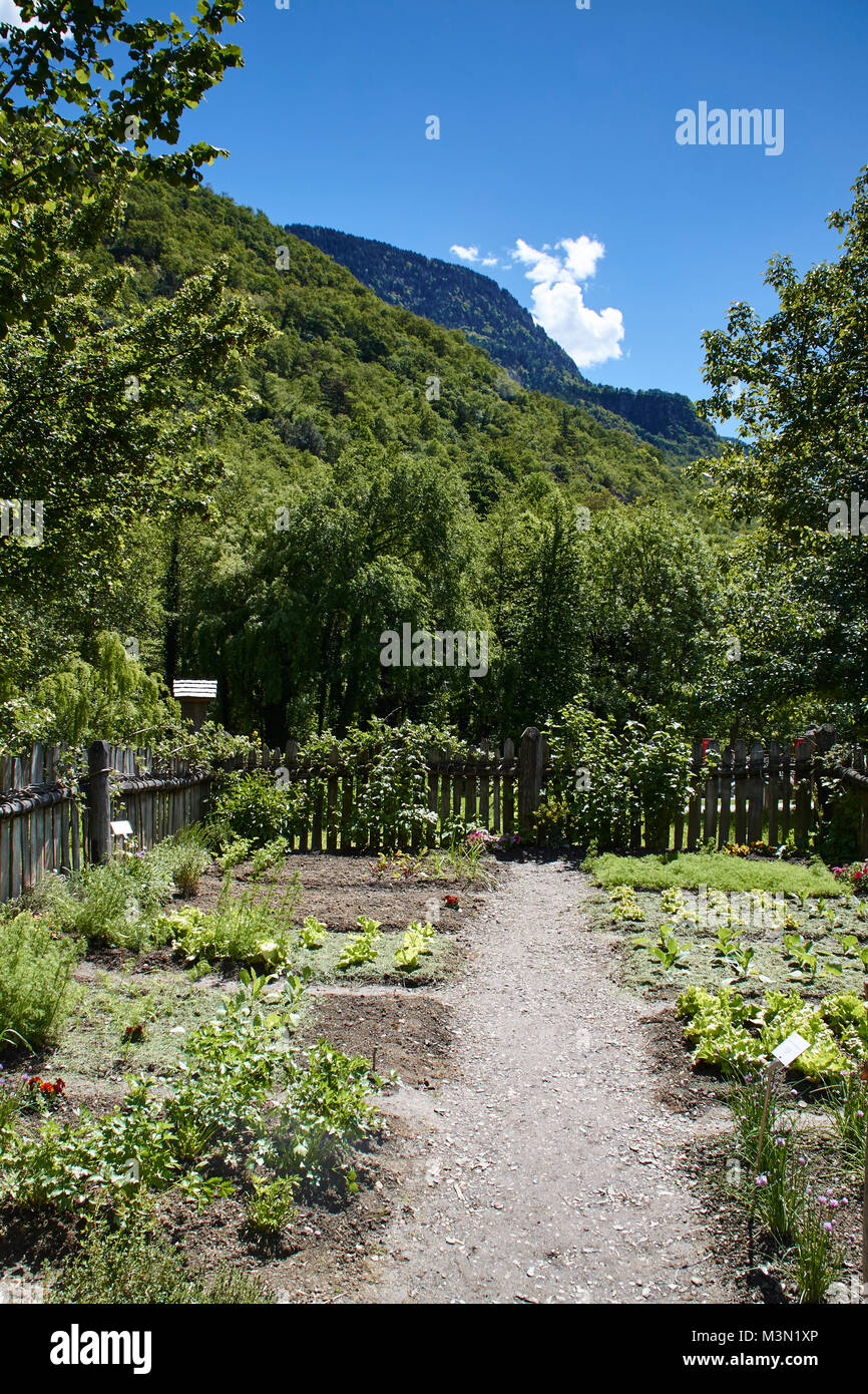 Die Gärten von Schloss Trauttmansdorff, Gemüsegarten Stock Photo Alamy