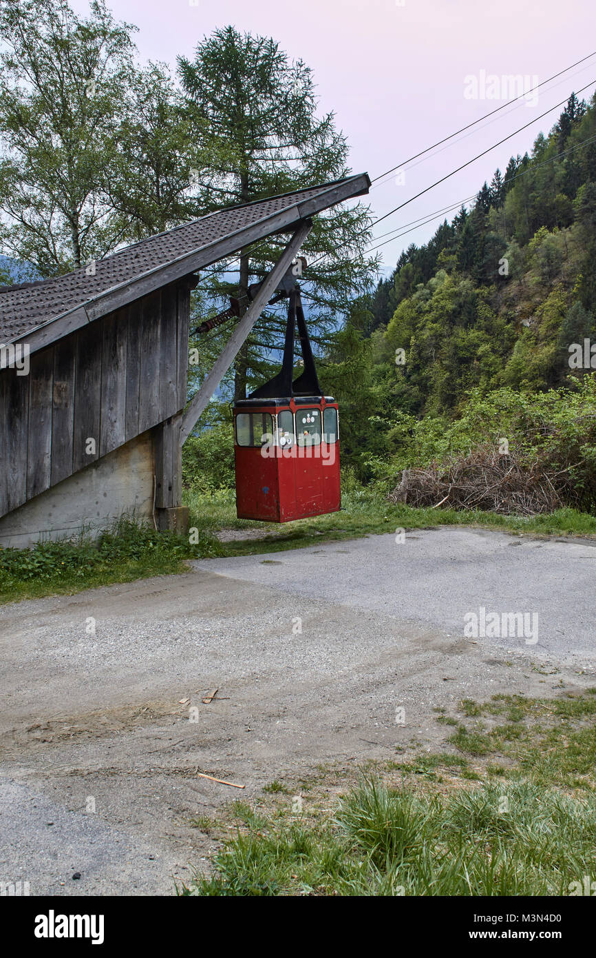 Gondola hut hi-res stock photography and images - Alamy
