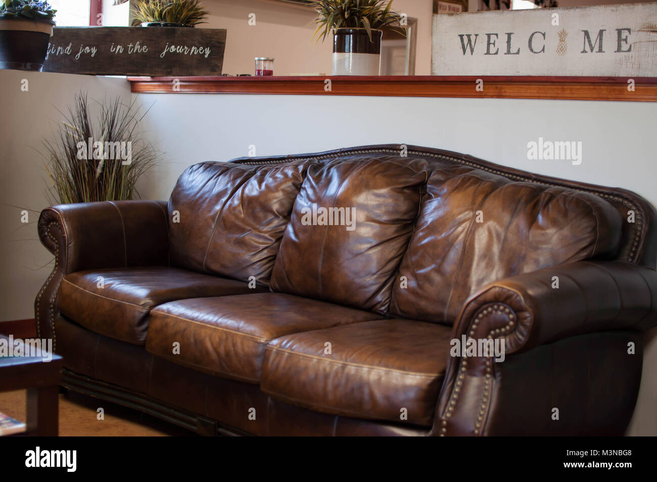 Beauty salon interior hi-res stock photography and images - Alamy