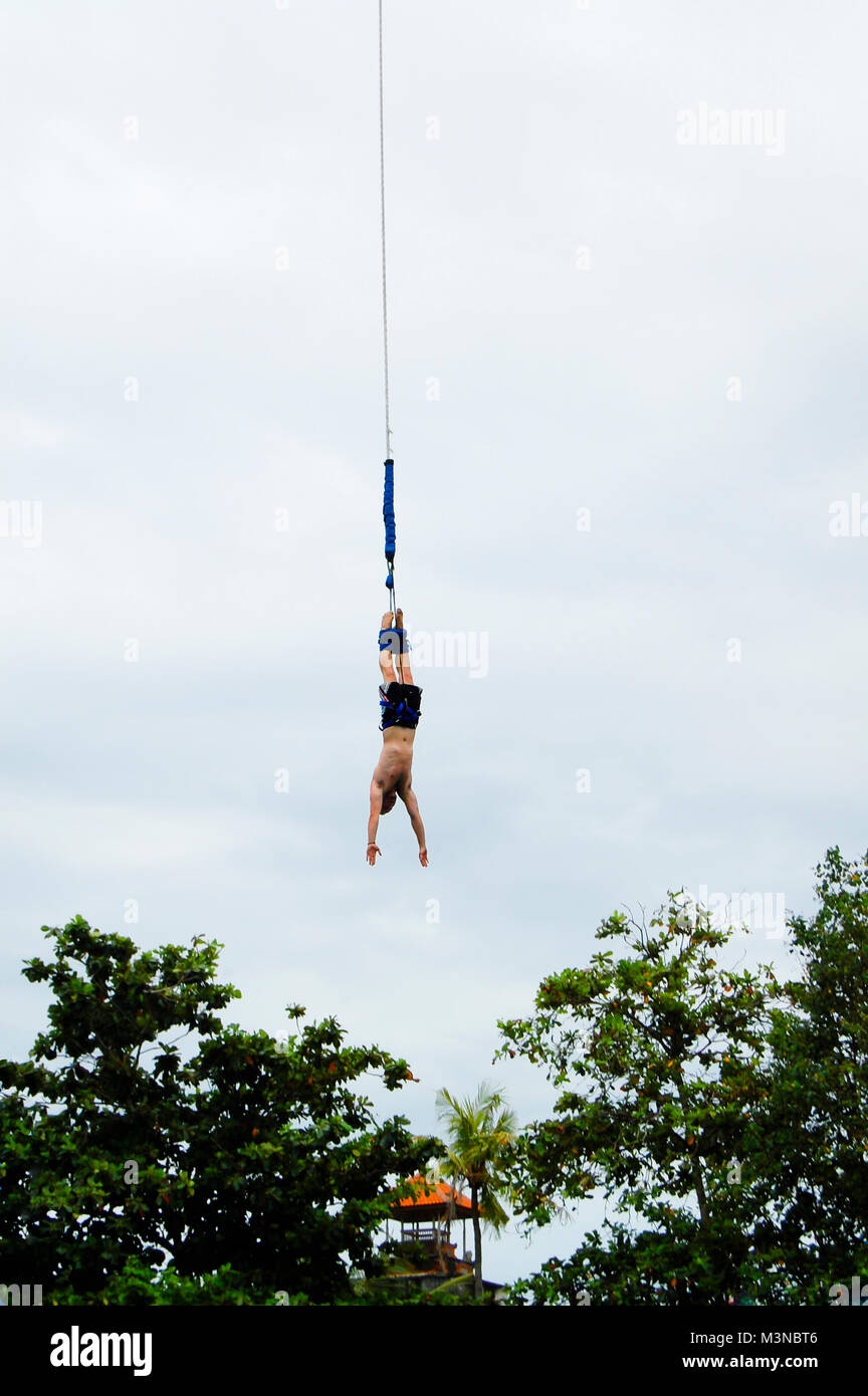 Bungy bungee jumping hires stock photography and images Alamy