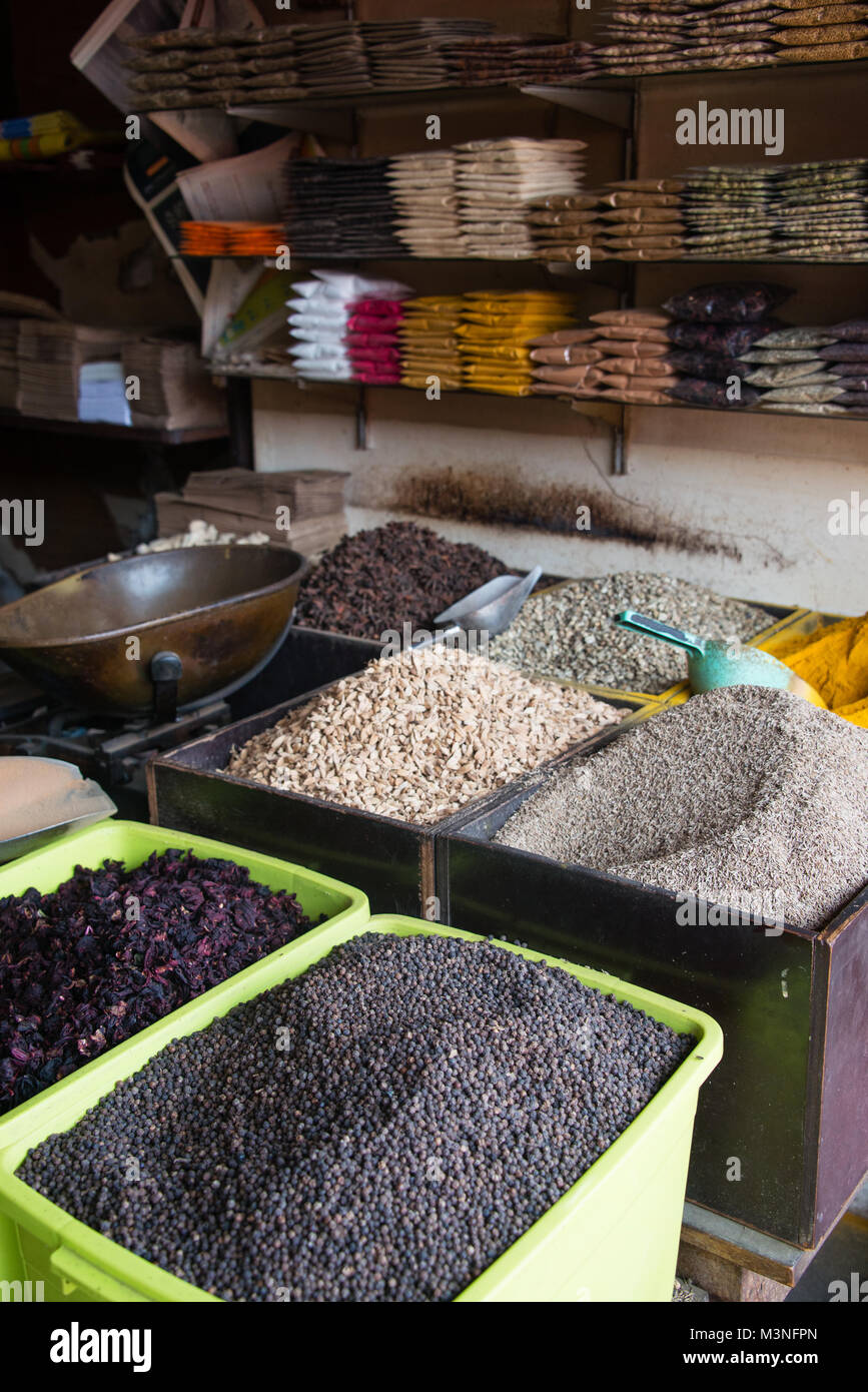 Grain spices and curry powder for sale at Darajani Market in Stone Town
